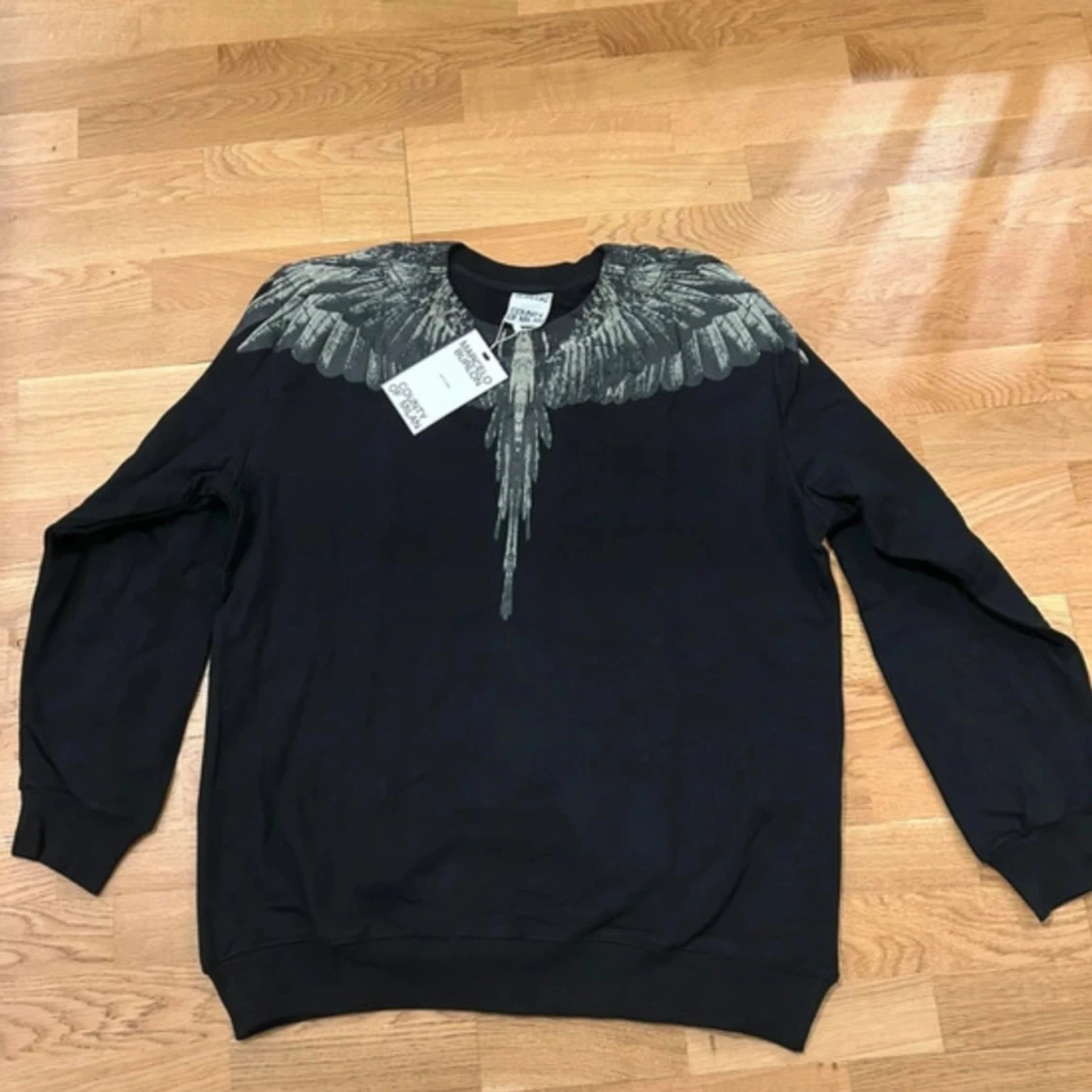 Svart tröja med vingeprint Marcelo Burlon - 3