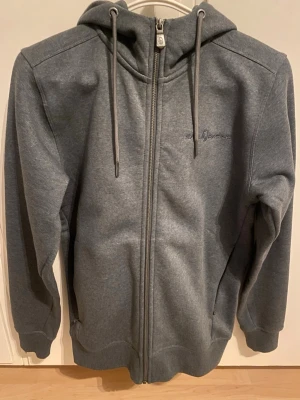 Sail racing zip up  - Helt ny aldrig använd prislapp kvar. Nypris 1200kr