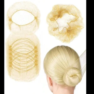 Nya Hårnät till perfekt bulle  - NYA Tunna och osynligt hårnät som håller perfekta för håruppsättningar som knut eller bulle på plats.( 50kr st eller 3 för 100kr)  Perfekt till tävlingar eller annat. Nätet är ljusbeige och är elastisk. Passar även om vill ha en clean eller snygg bulle utan att nätet syns.
