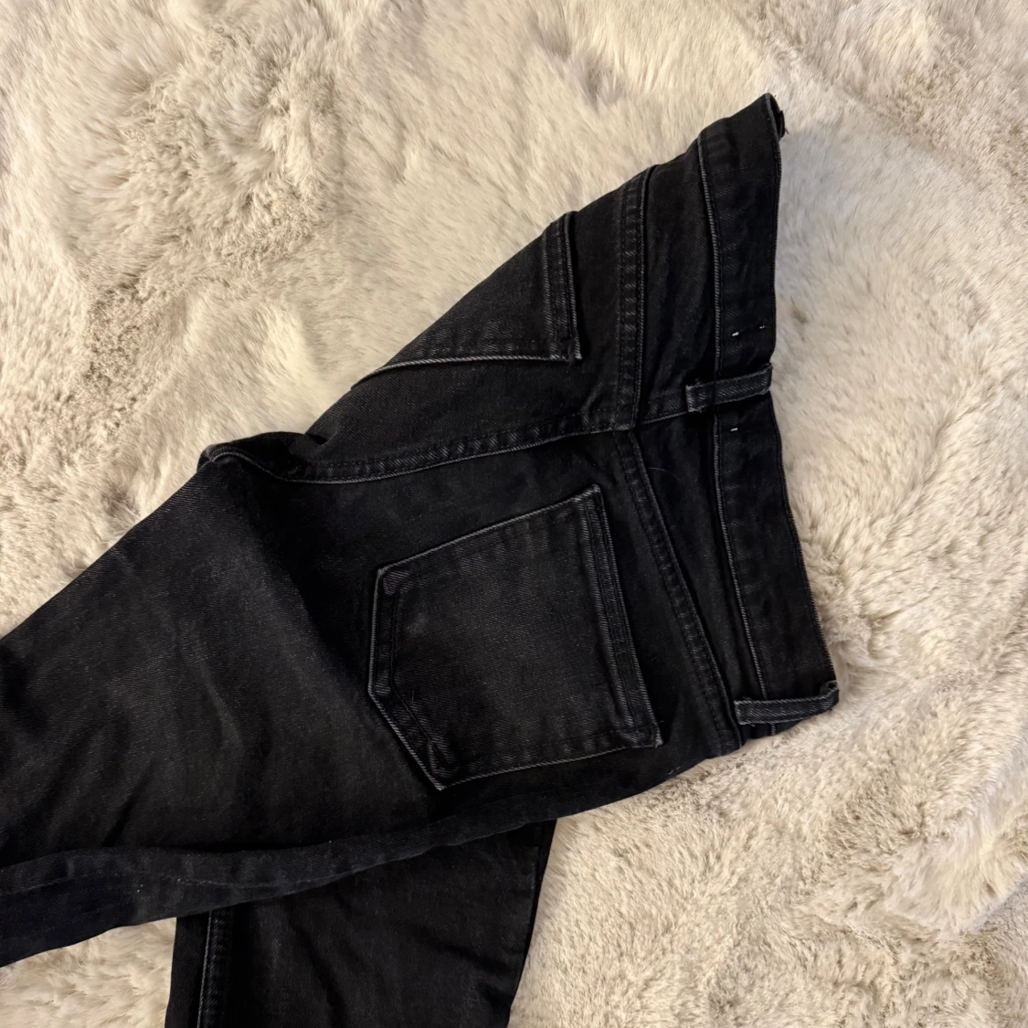 Svarta bootcut jeans från Zara - 1