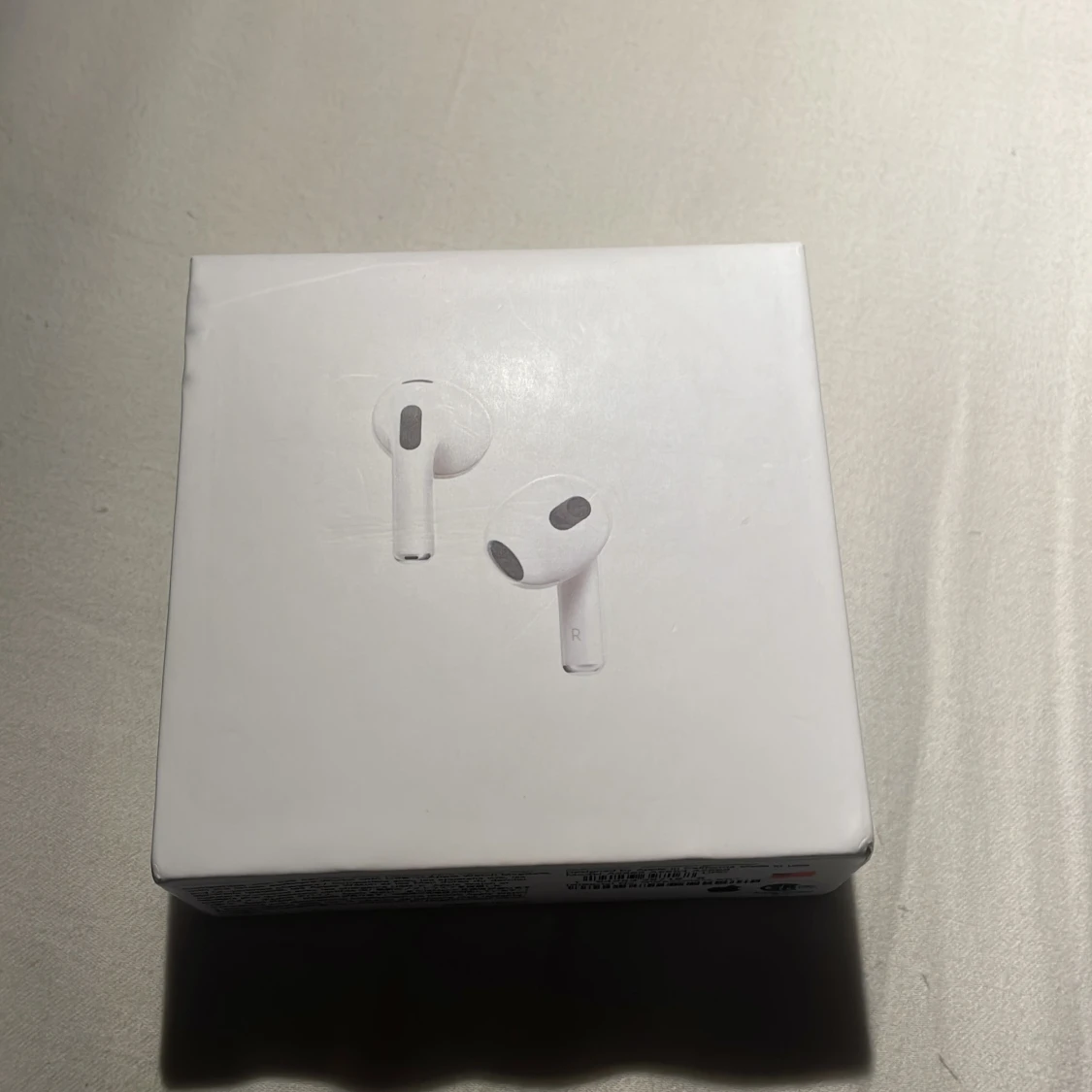 AirPods 3 - 1