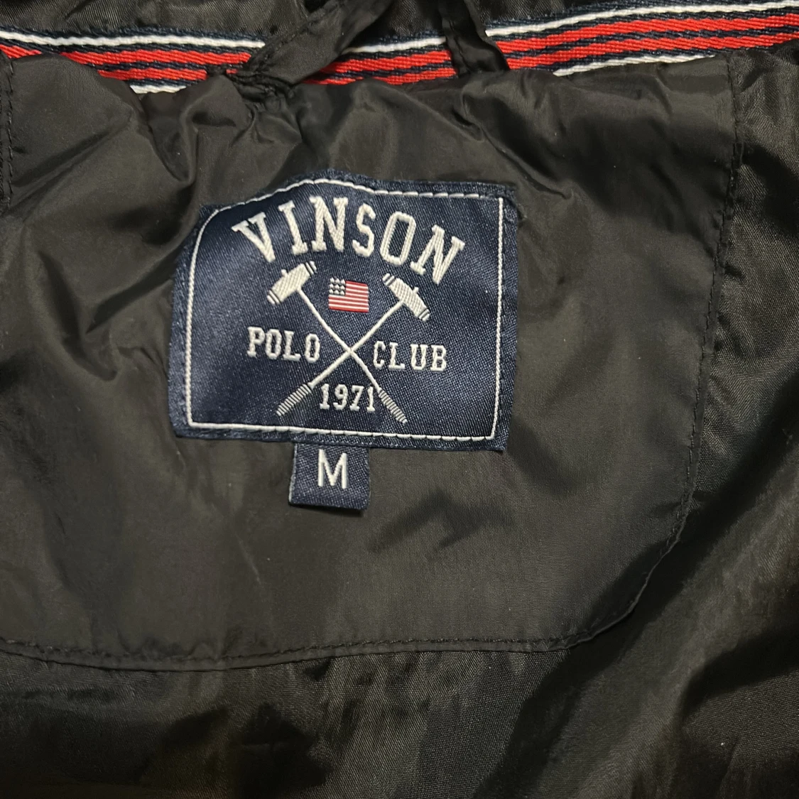 Svart pufferjacka från Vinson Polo Club - 1