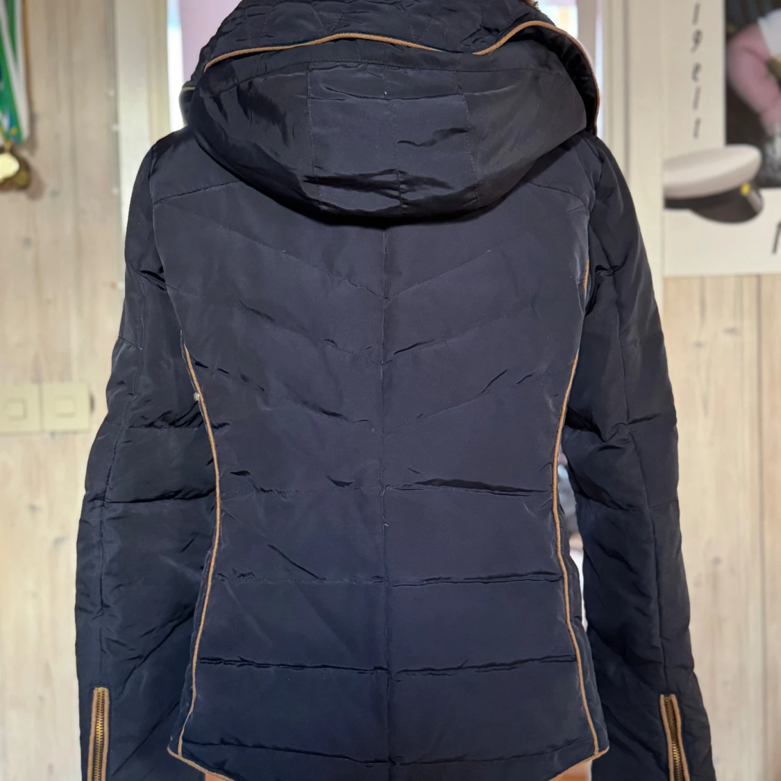 Mörkblå pufferjacka från Zara Basic - 1