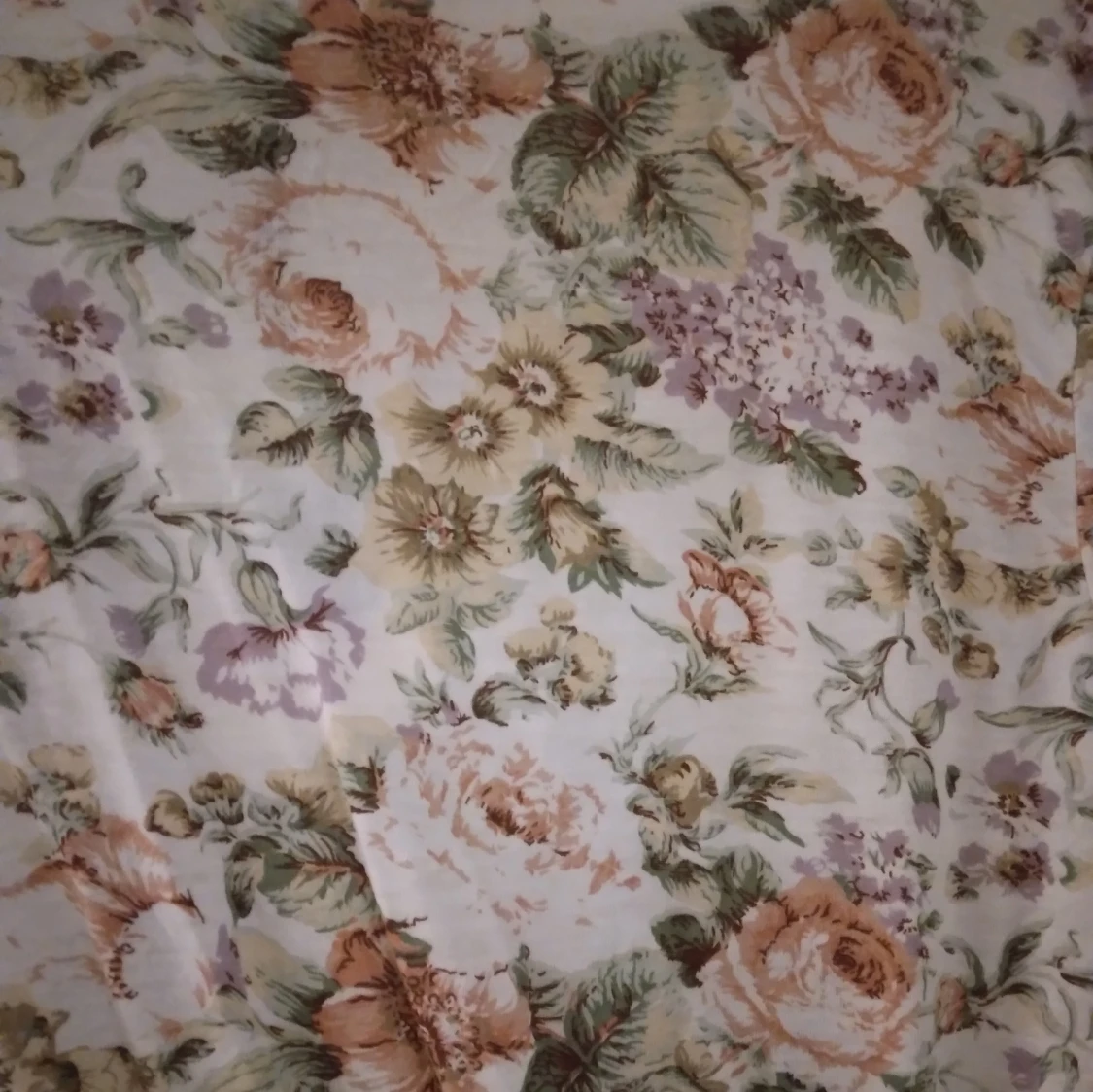 HELT NY OANVÄND vit och blommig omlott topp från Bik Bok, Small - 3