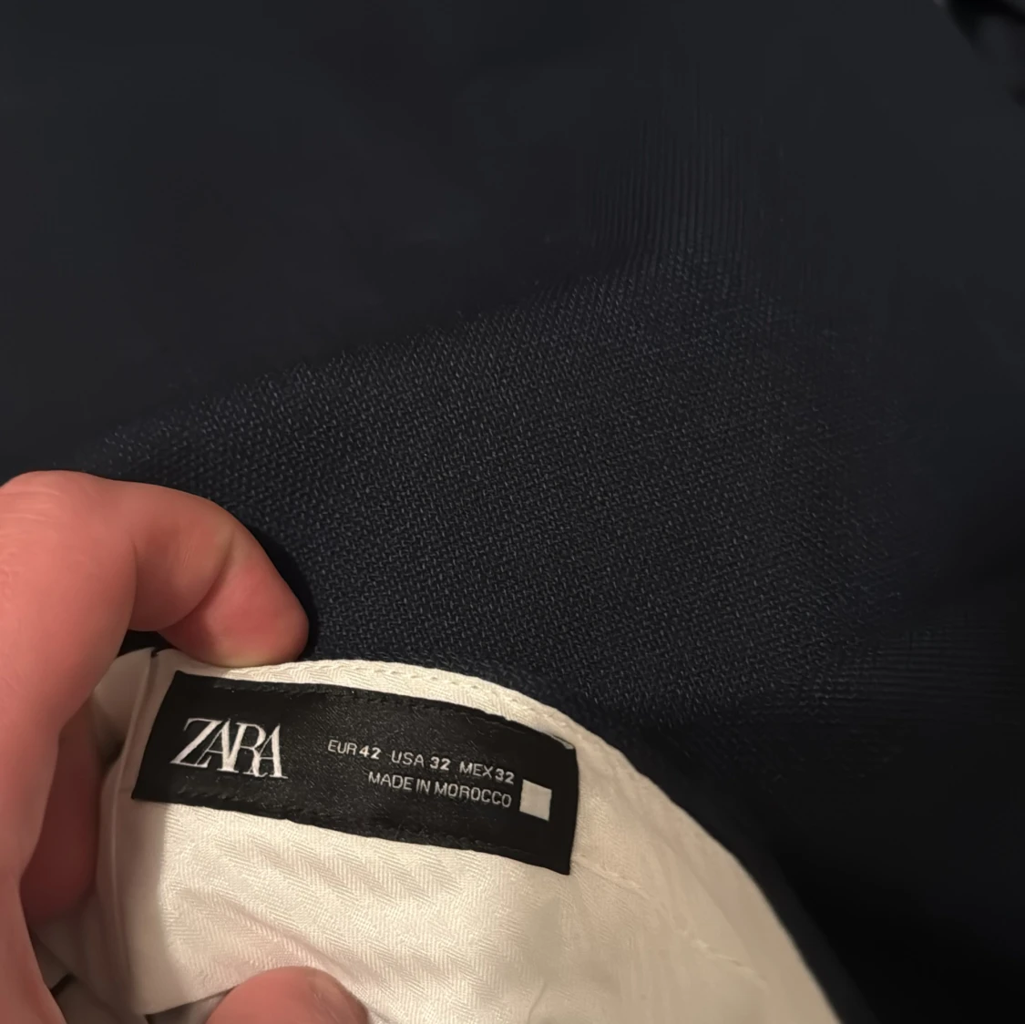 Mörkblå kostym från Zara - 1