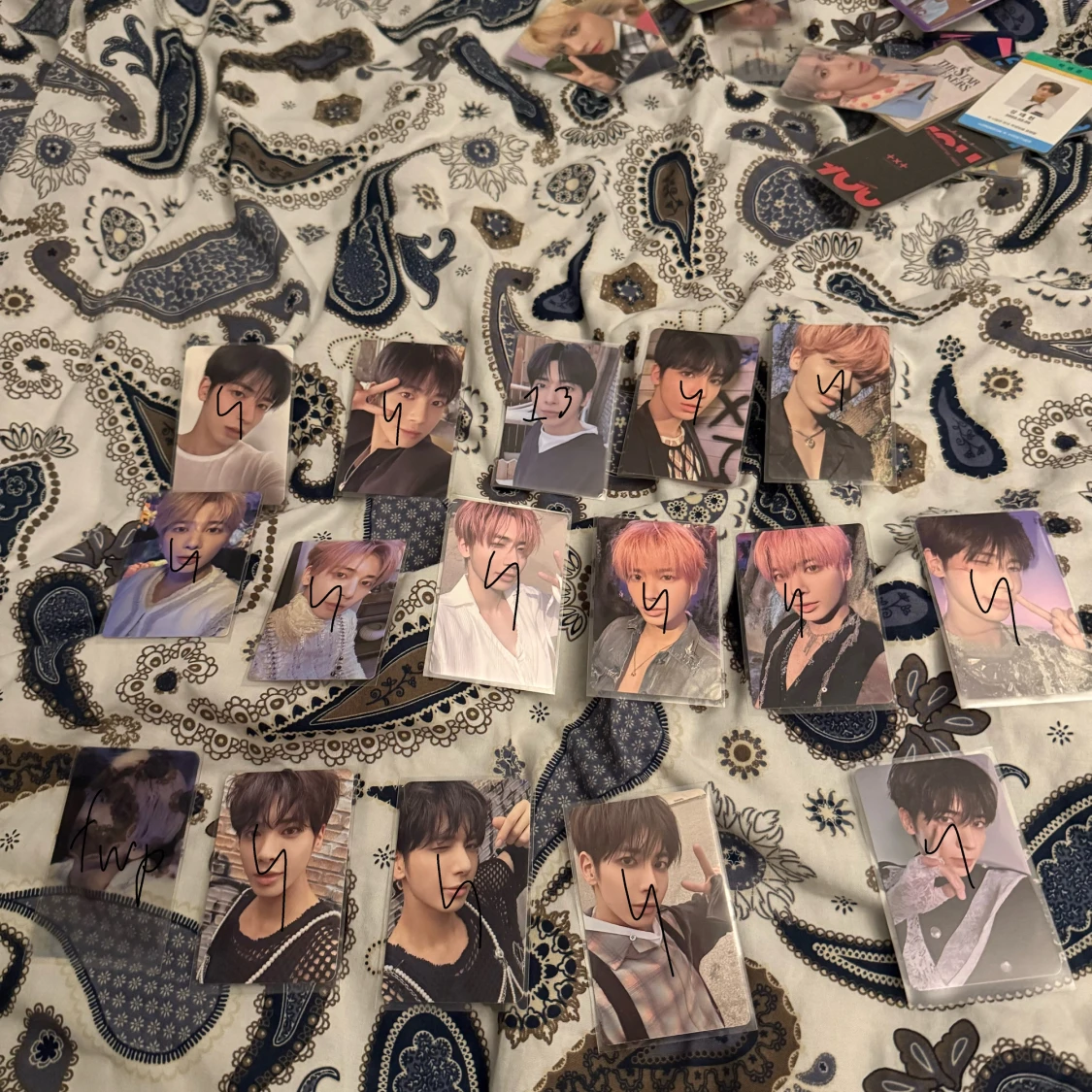 SÄLJER MIN TAEHYUN KOLLEKTION - 1