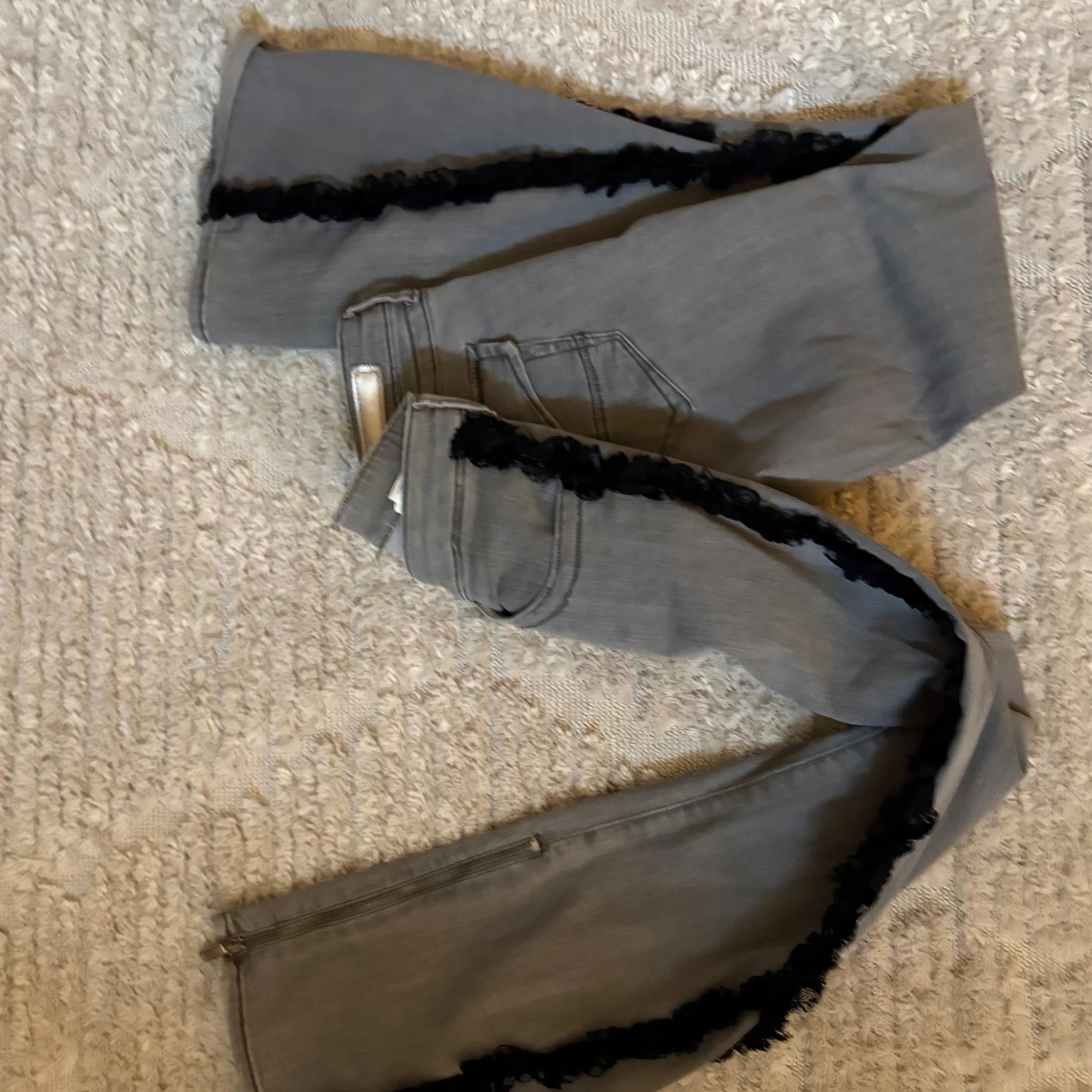 Grå Lågmidjade spets jeans - 1