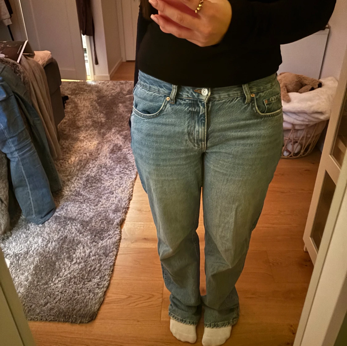 Blå jeans från Gina ticot 