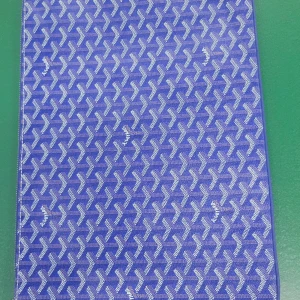 Blå laptopväska ifrån Goyaard - Riktigt stilig och helt ny datorväska med ett snyggt mönster. Hör av er om frågor!