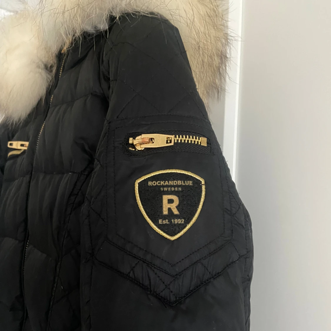 Svart dunjacka Rockandblue med äkta dun och päls - 2