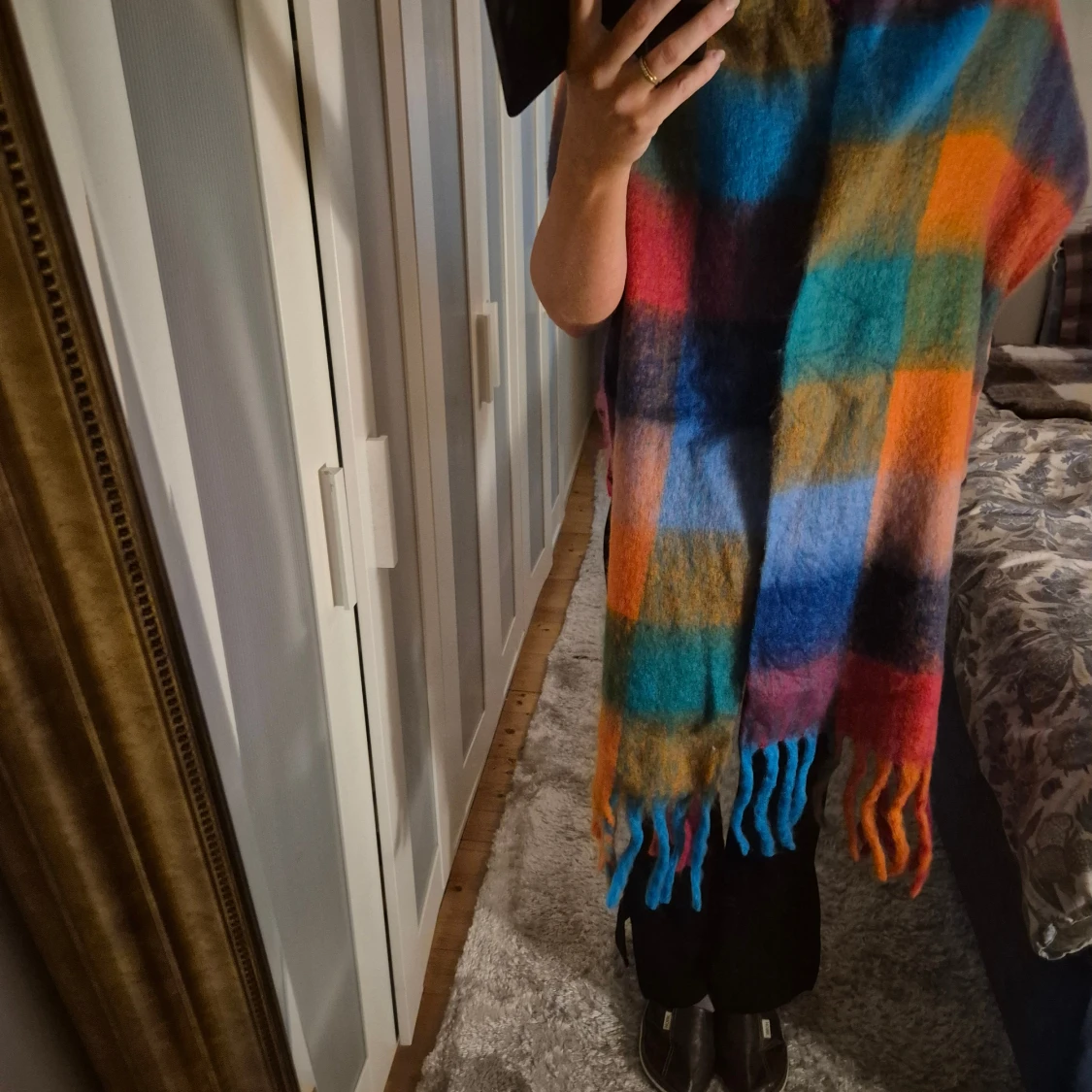 Färgglad rutig halsduk med fransar - 2