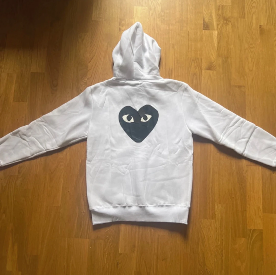 Vit hoodie Comme des Garçons 