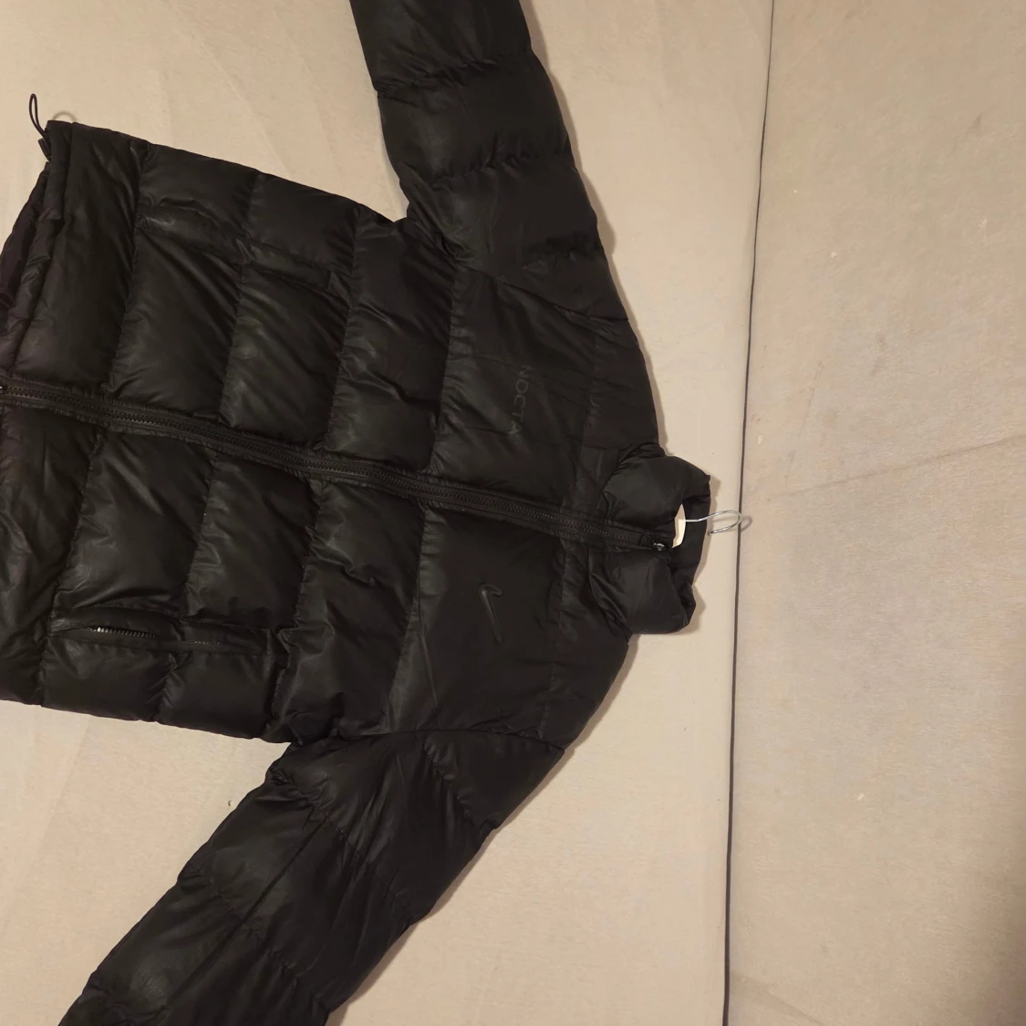 Svart NOCTA pufferjacka från Nike - 4