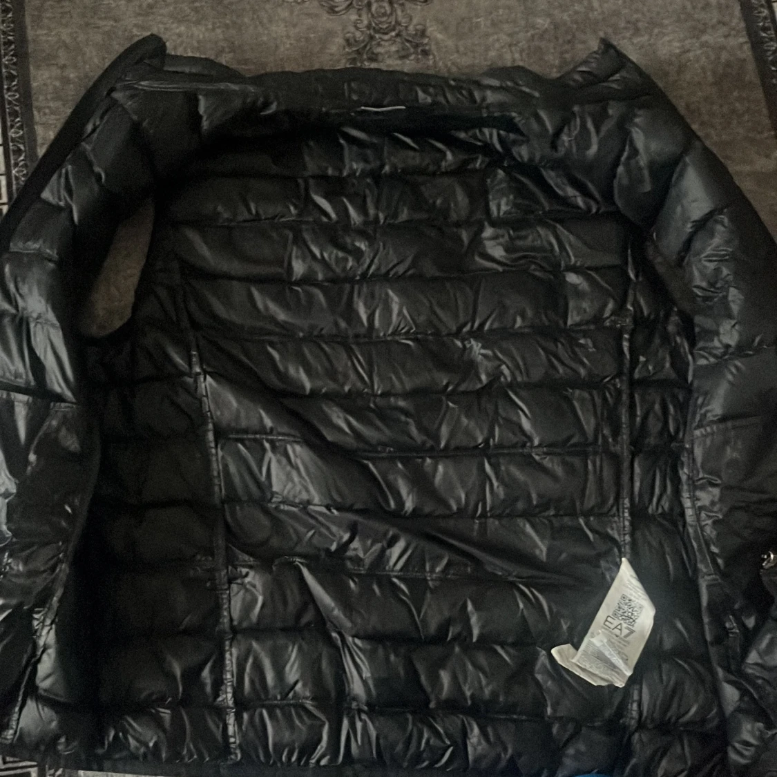 Svart dunväst från Emporio Armani EA7 - 2