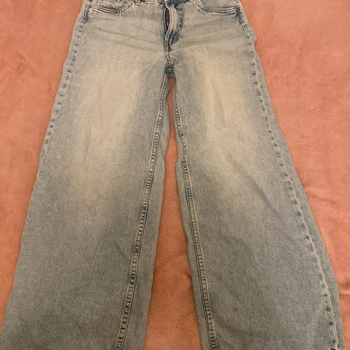 Wide ljusblå jeans med raka ben