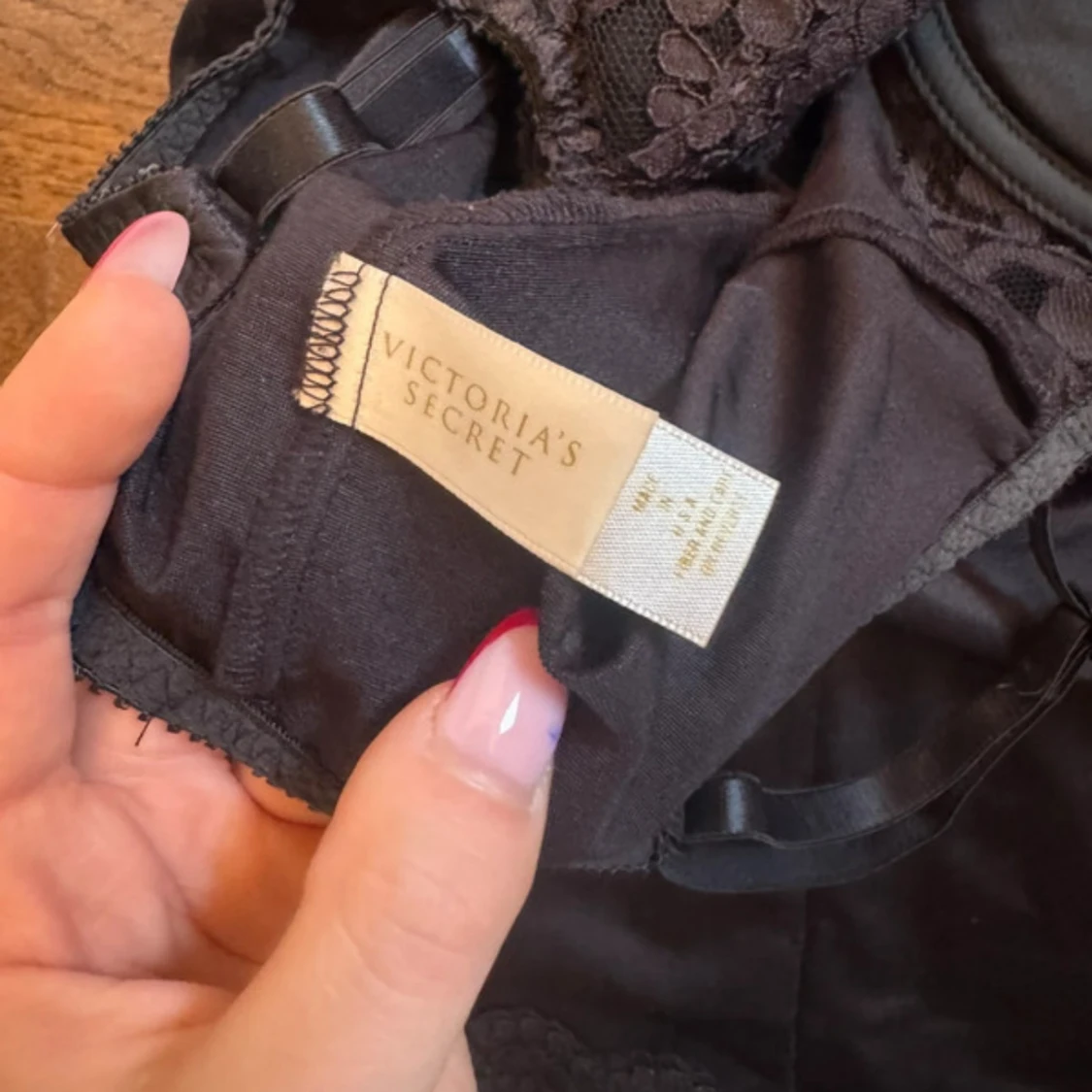 Svart spetsnattlinne från Victoria's Secret - 3