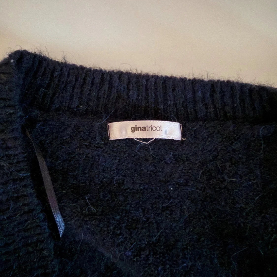 Mörkblå omlottkofta från Gina Tricot - 3