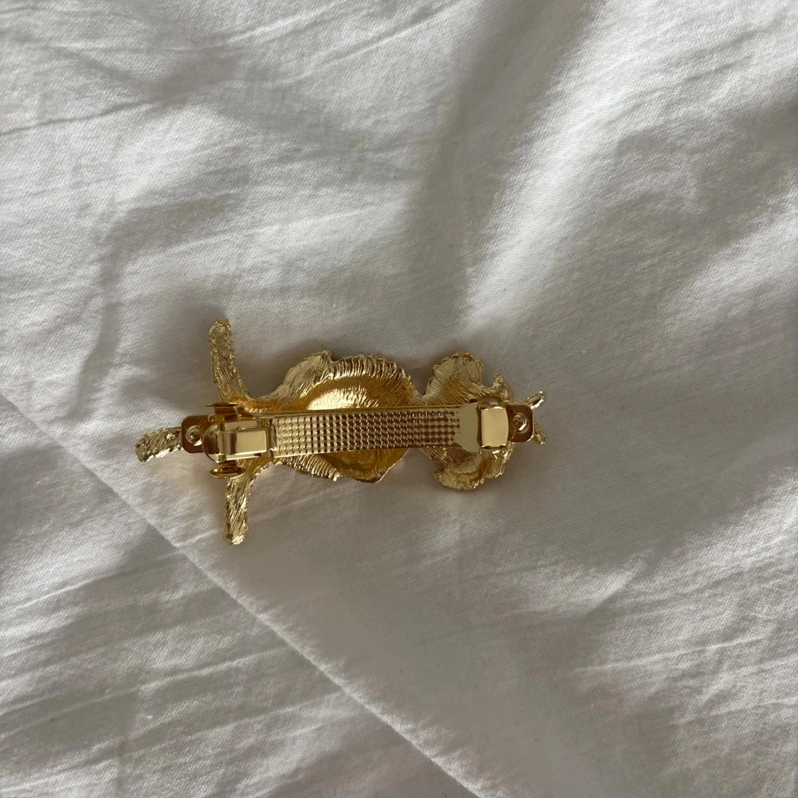 Guld hårspänne med snäckor och sjöstjärna - 1