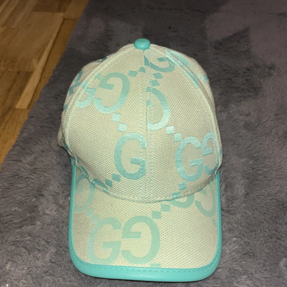 Mintgrön keps från Gucci