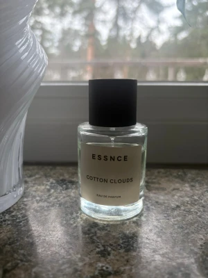 ESSNCE Cotton Clouds  - Fräsch parfym från ESSNCE,  Cotton Clouds 50 ML