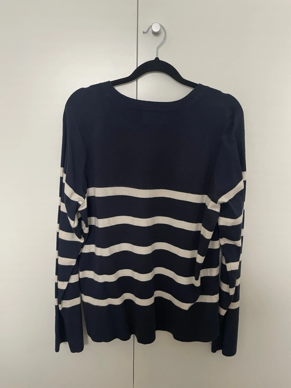 Randig stickad tröja - 2