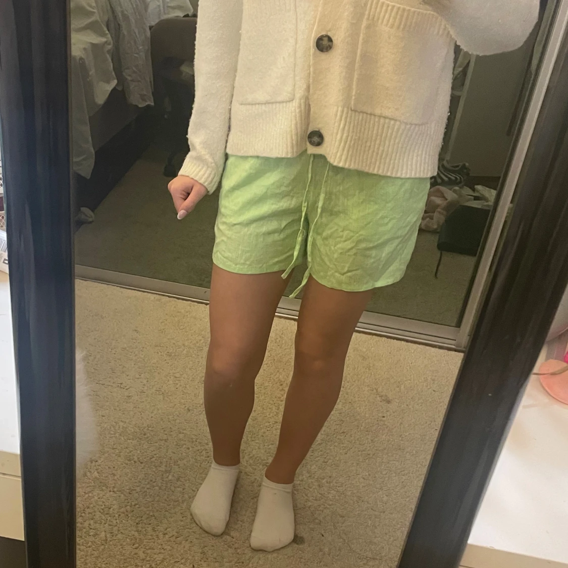 Ljusgröna shorts från H&M Divided XS - 2