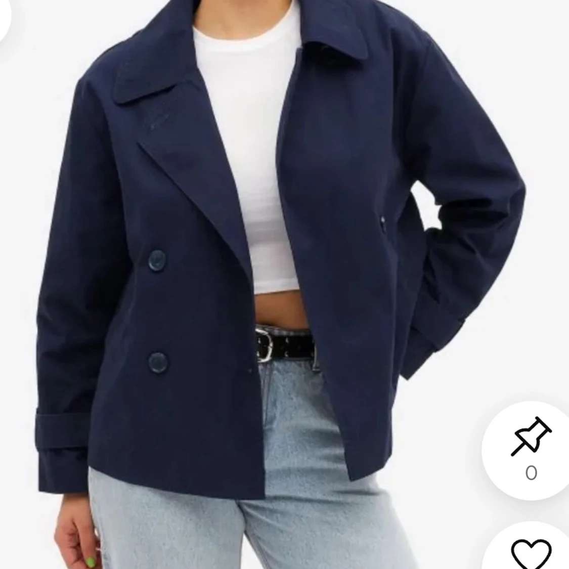 Mörkblå trenchcoat med knappar - 1