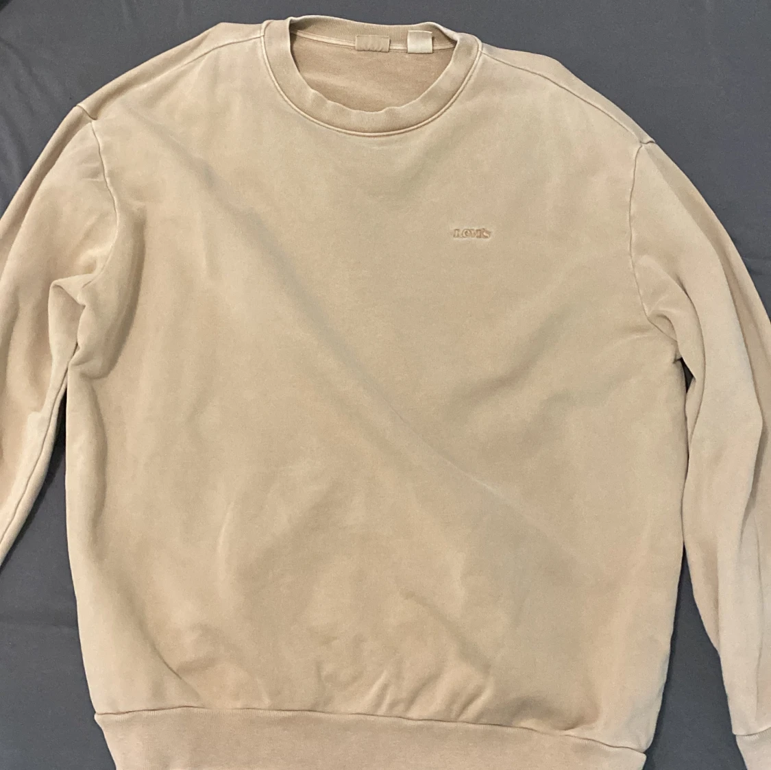 Beige sweatshirt från Levi's i bomull