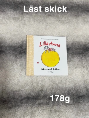 Lilla Anna leker med bollar - En charmig bilderbok om Lilla Anna som leker med bollar i olika färger och storlekar. Perfekt för yngre läsare som gillar enkla berättelser och lekfulla illustrationer. Boken är lättläst och passar både för högläsning och att läsa själv.🌸 Läst skick.