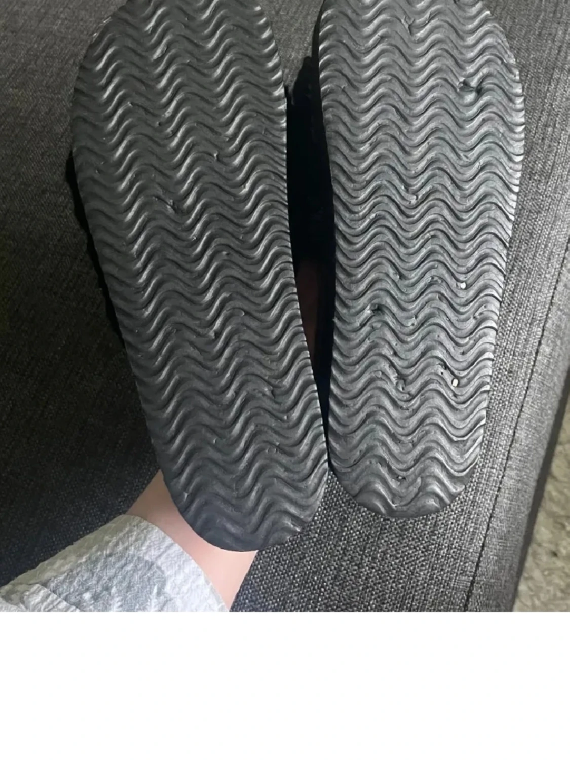 Svarta sandaler med flätad ovandel - 4