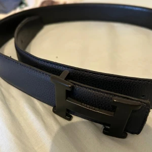 H bälte  - Säljer min H bälte eftersom jag inte har använt den mycket