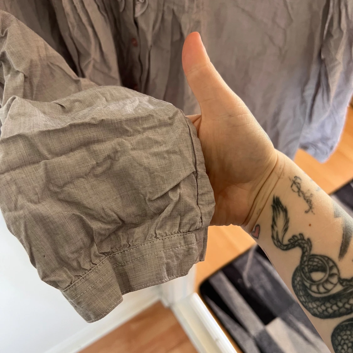 Grå henley från Cappuccini, strl 46 - 2