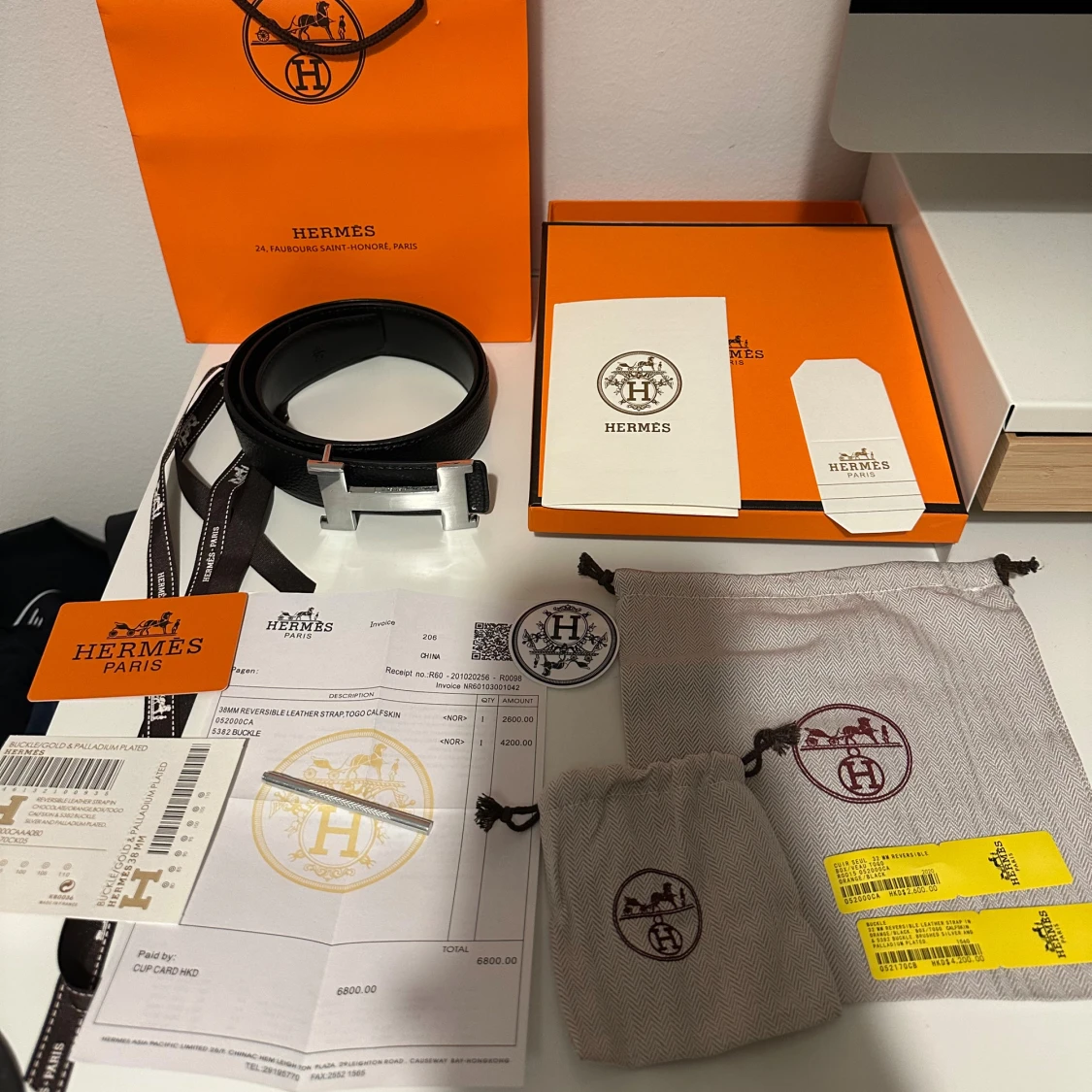 Svart Hermès bälte med H-spänne