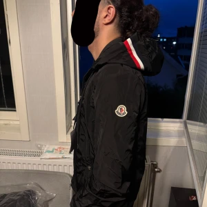 Moncler Windbreaker  - Storlek M samma som S, oanvänd, tagg inkl