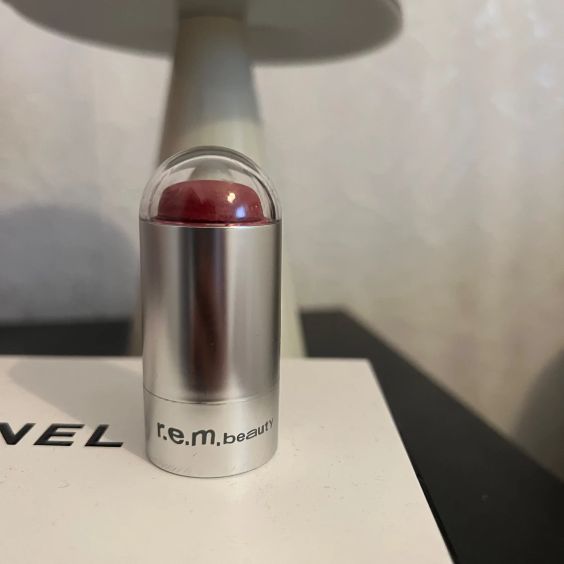 r.e.m. beauty Cheek & Lip Stick Broadway Baby