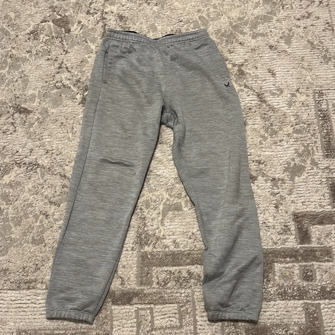 Grå hoodie från SOC med dragkedja - 3