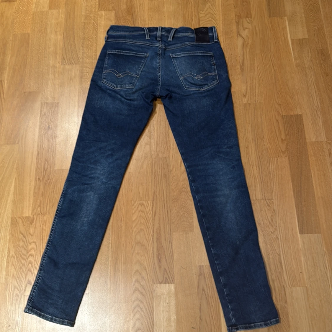 Blå Replay jeans, midwaist, storlek 30/32 - 1