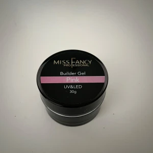 Miss fancy gele  - Miss fancy gele, swatchad 1 gång på prov sticka. Nypris 329kr , medium viskositet 