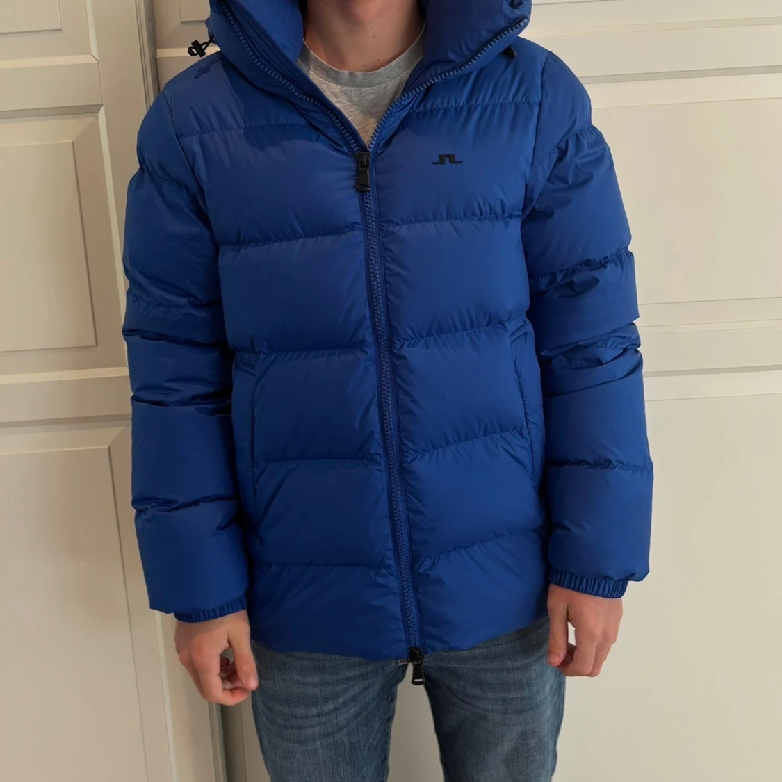 Blå pufferjacka från J.Lindeberg - 2