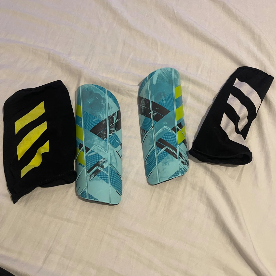 Adidas Ghost Pro benskydd L