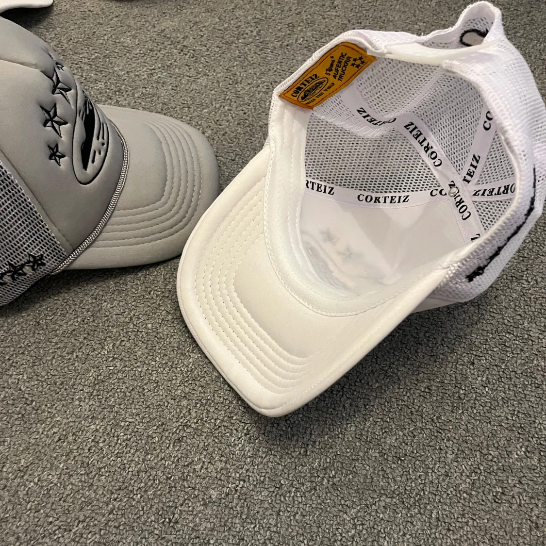 Truckerkeps med stjärnor och broderi - 4