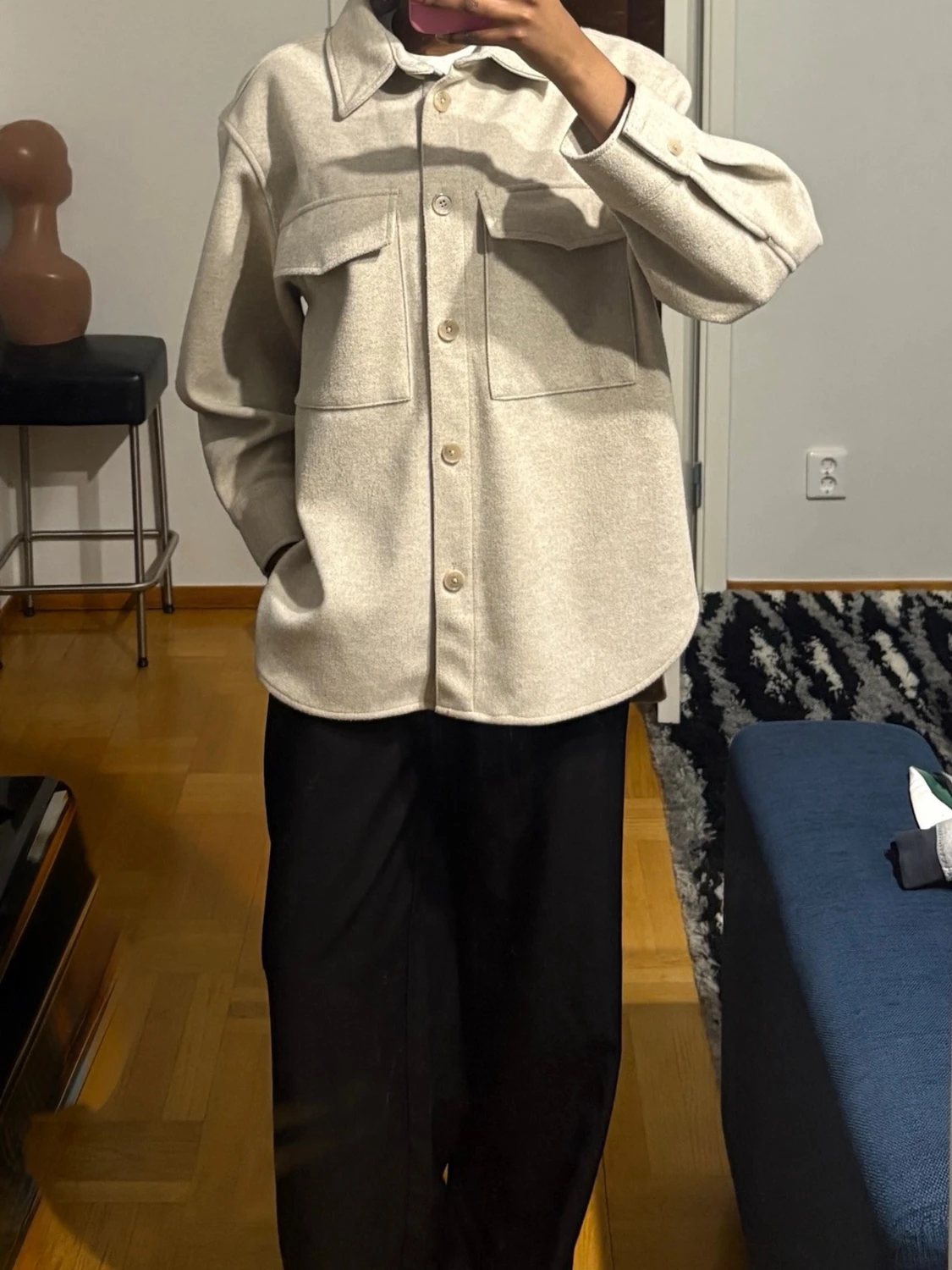 Beige overshirt med fickor - 1