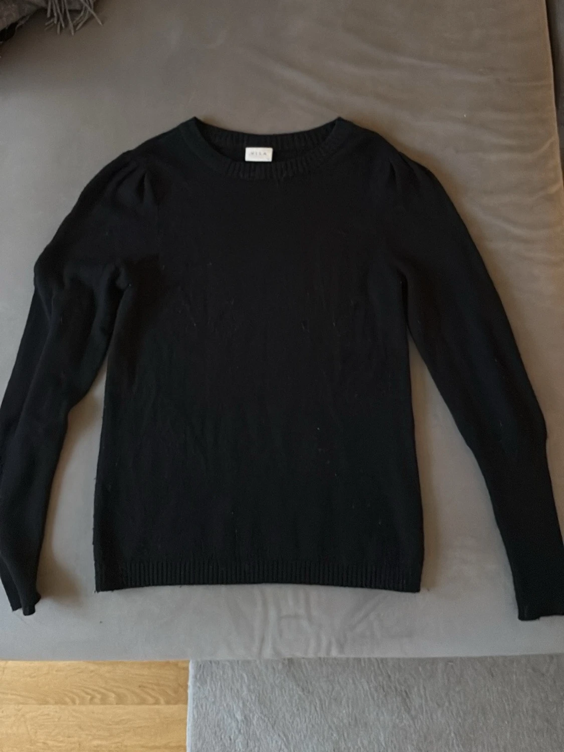 Svart stickad tröja från Vila