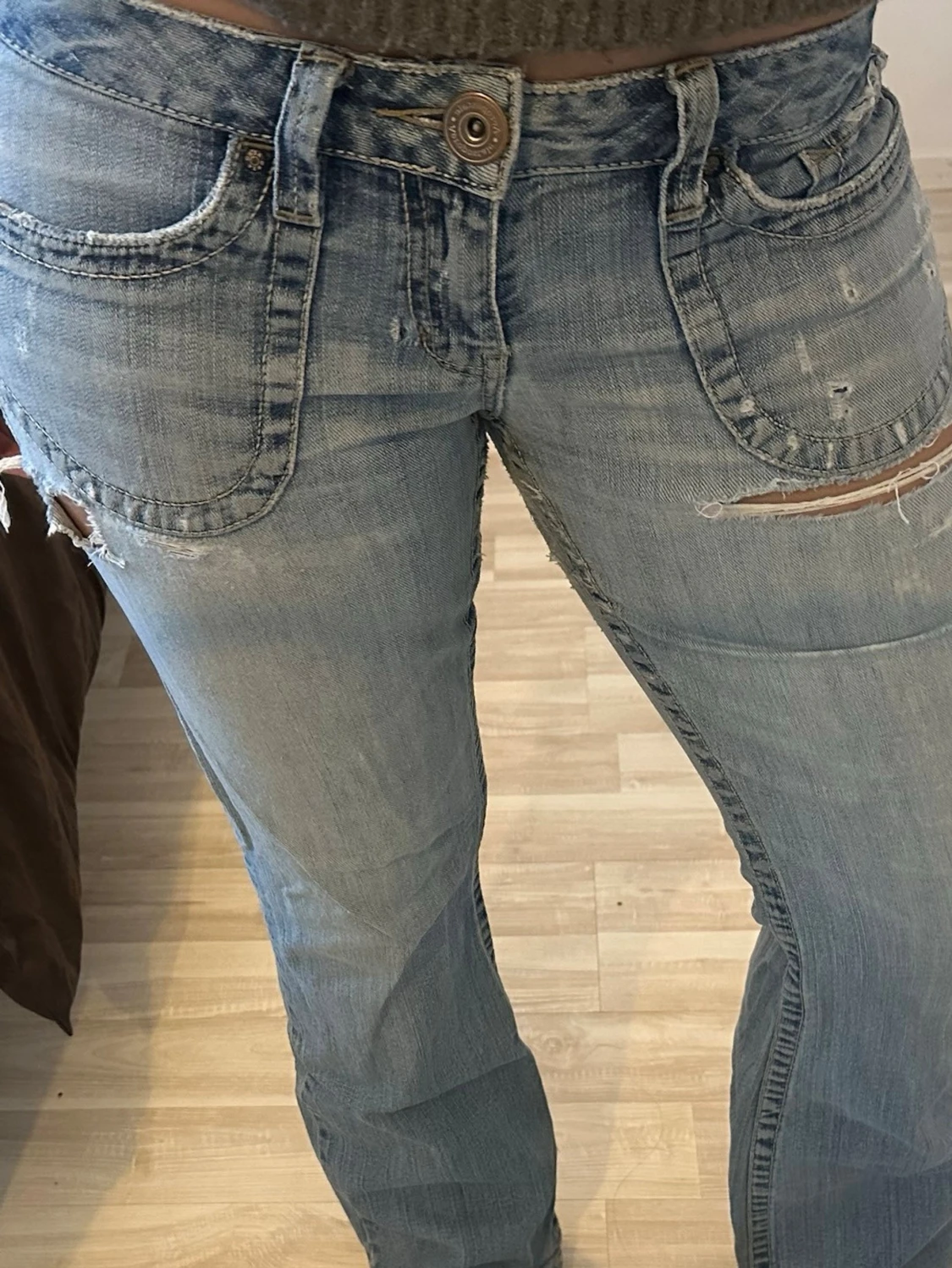 Ljusblå bootcut jeans  - 1