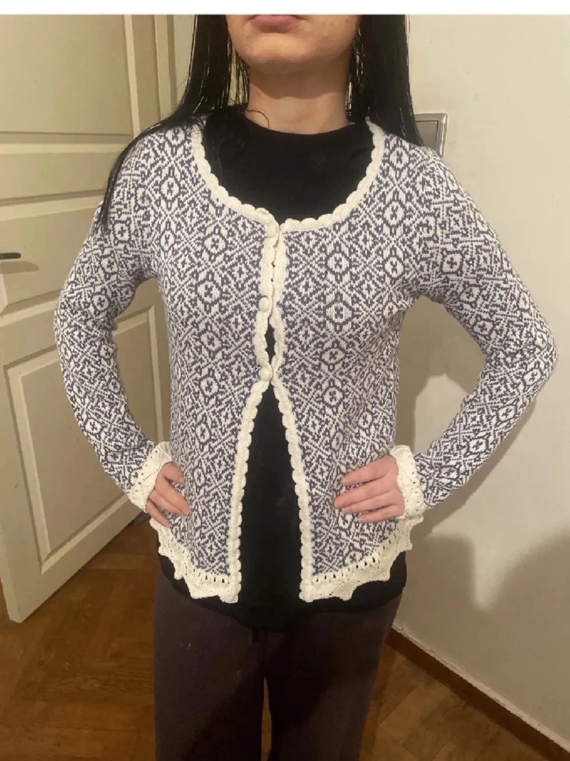 Unik Blåvit mönstrad kofta med volangkant - 5