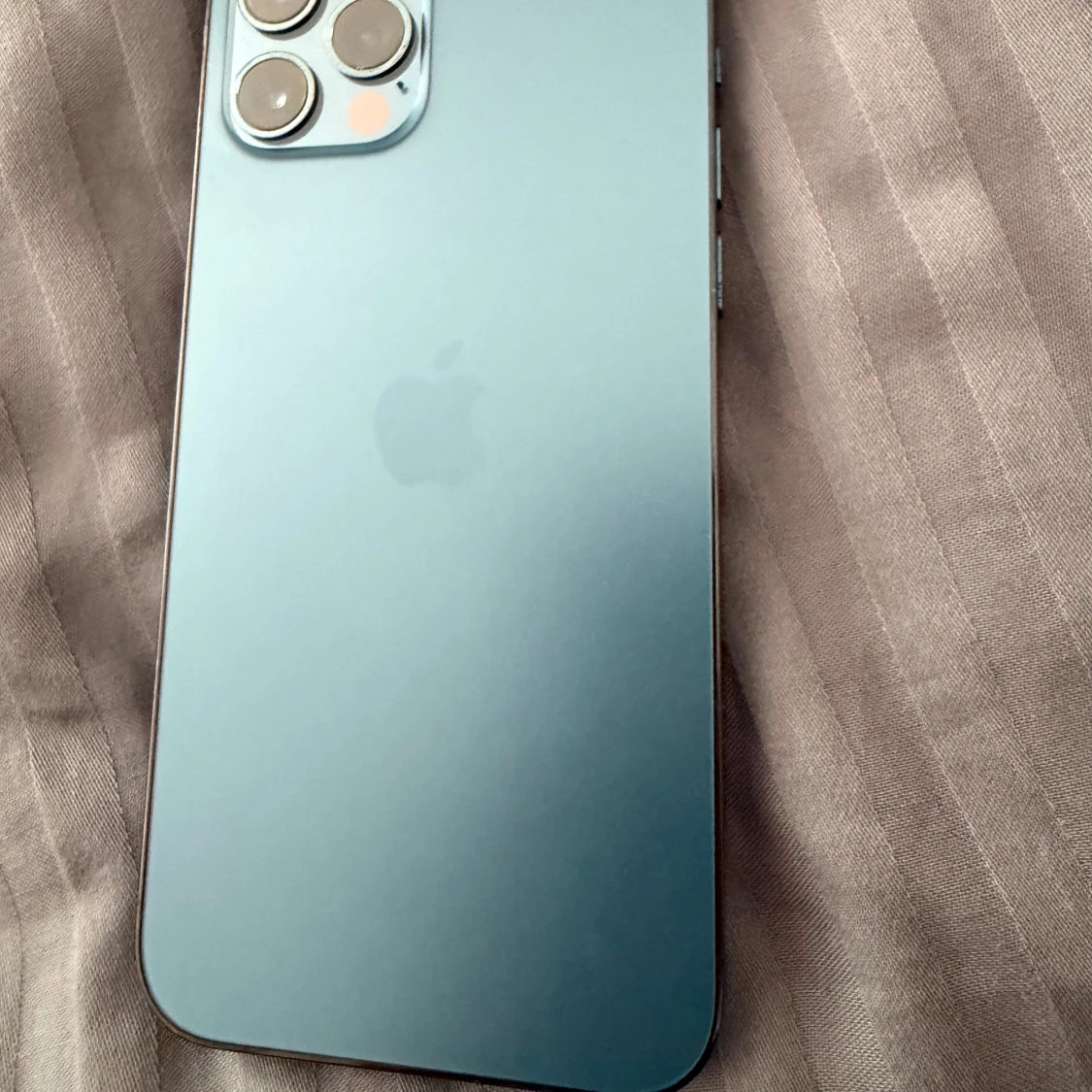 iPhone 13 pro - 1