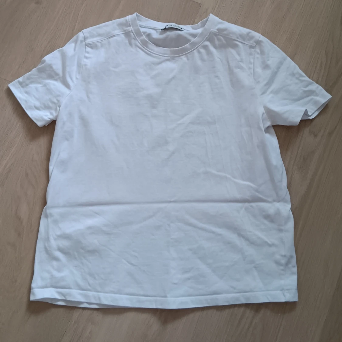 Vit t-shirt från zara