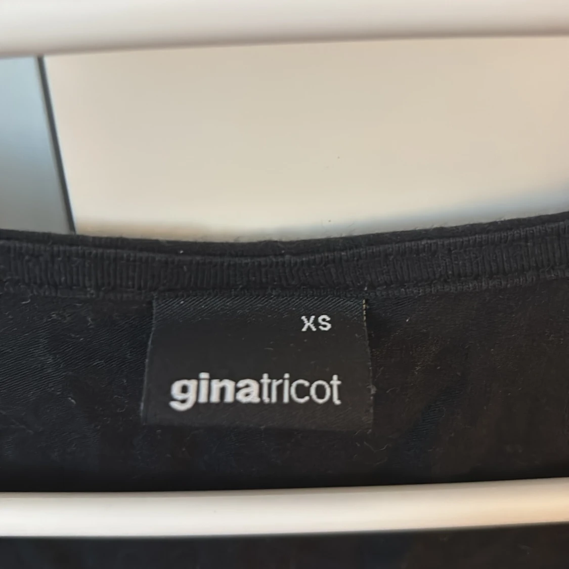 Svart långärmad topp - 1