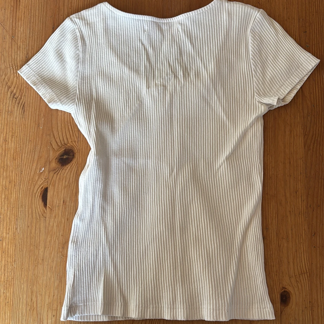 Vit ribbad topp från & Other Stories - 1