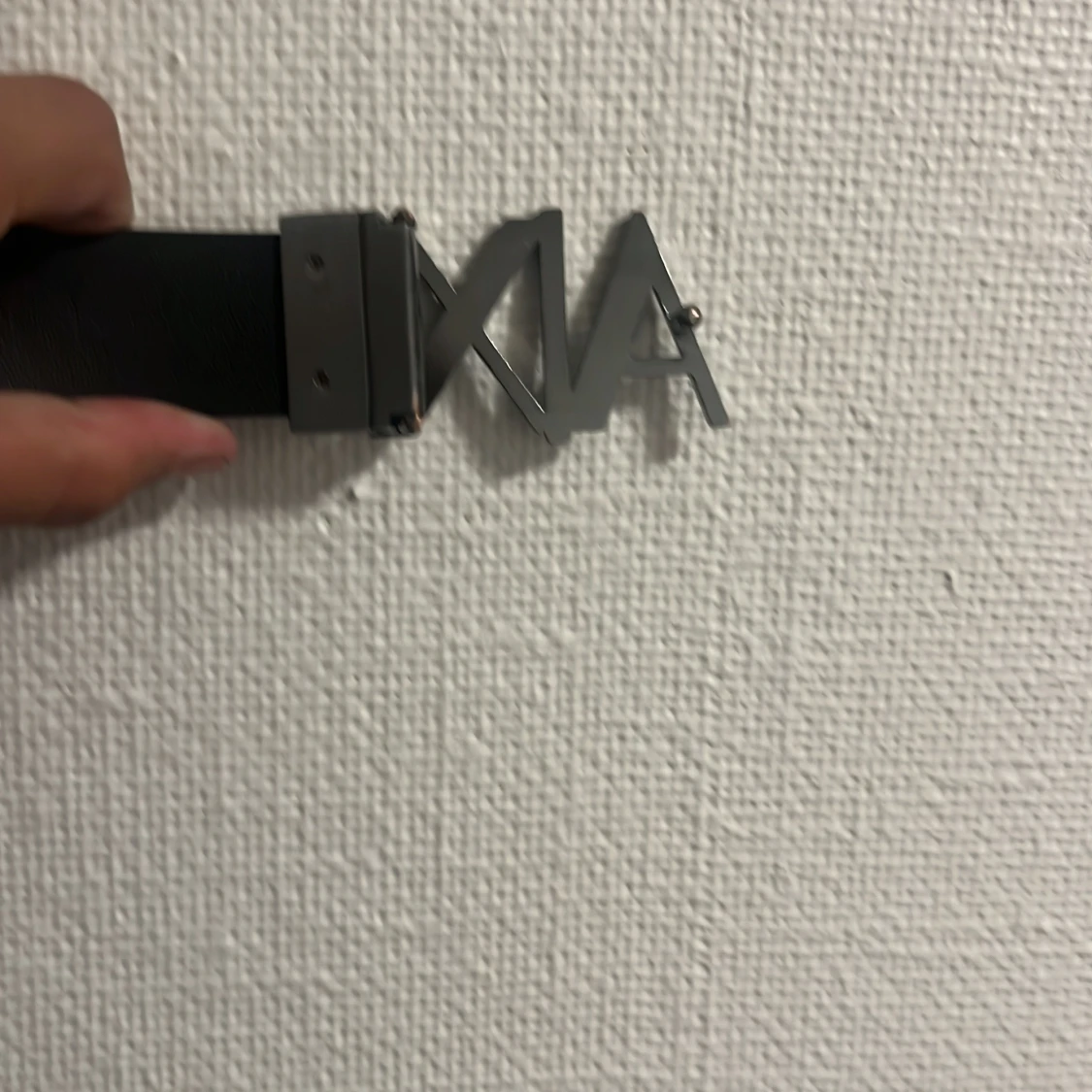 Svart AX skärp med metallspänne 100cm - 1